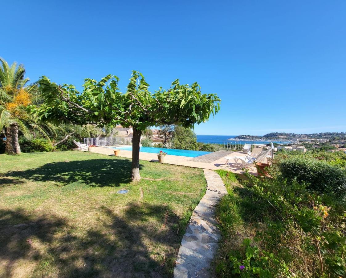 Les Citronniers - Splendide Vue Mer Acces Plage A Pieds A 5 Minutes Cavalaire-sur-Mer Exterior foto
